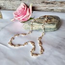 Halskjede med blomster hvit/gull thumbnail